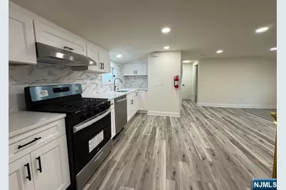 51 Echo Place 2nd Fl #2nd fl, Elmwood Park, NJ 07407 - Photo 18