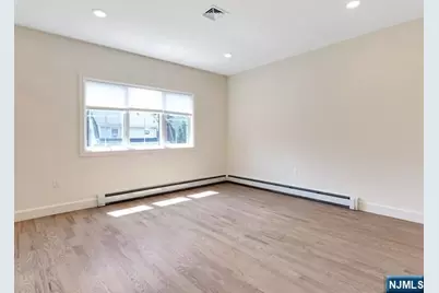 28 Brinkerhoff Terrace 1 #1, Palisades Park, NJ 07650 - Photo 10