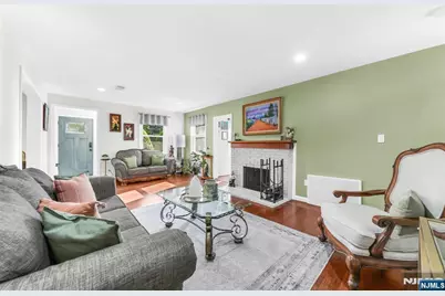 256 Van Buren Avenue, Teaneck Township, NJ 07666 - Photo 6