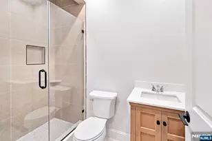 295 Georgian Dr, Paramus, NJ 07652 - Photo 48