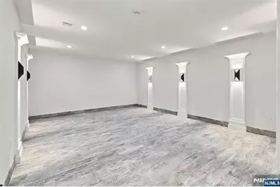 295 Georgian Drive, Paramus, NJ 07652 - Photo 46