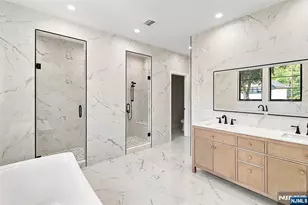 295 Georgian Dr, Paramus, NJ 07652 - Photo 30