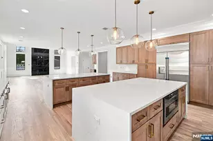 295 Georgian Dr, Paramus, NJ 07652 - Photo 14
