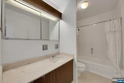 5 Horizon Road 2102 #2102, Fort Lee, NJ 07024 - Photo 24