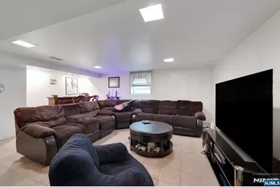 1527 10th Street, Fort Lee, NJ 07024 - Photo 26