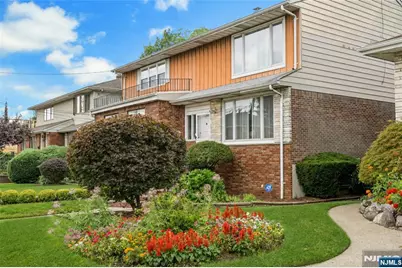 1527 10th Street, Fort Lee, NJ 07024 - Photo 1