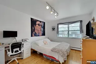1527 10th St, Fort Lee, NJ 07024 - Photo 10