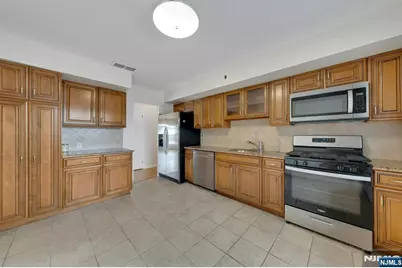 1527 10th Street, Fort Lee, NJ 07024 - Photo 24