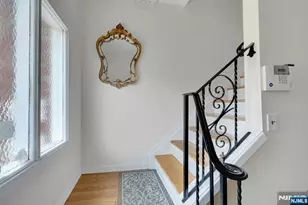 1527 10th St, Fort Lee, NJ 07024 - Photo 12