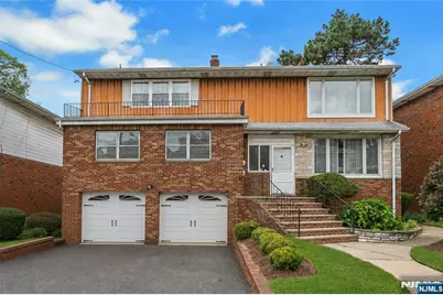 1527 10th Street, Fort Lee, NJ 07024 - Photo 2