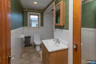 81 Savoy Pl 2nd Floor, Prospect Park, NJ 07508 - Photo 12