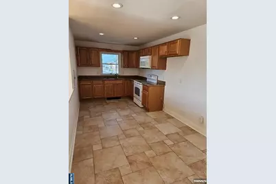 14-08 River Road A #A, Fair Lawn, NJ 07410 - Photo 6