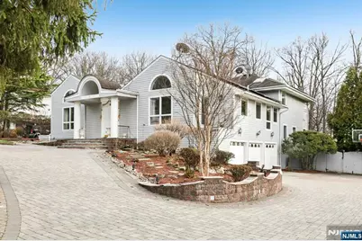 270 E Clinton Avenue, Tenafly, NJ 07670 - Photo 4