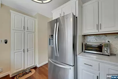 49 Washington Avenue, River Edge, NJ 07661 - Photo 16
