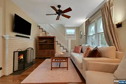 49 Washington Avenue, River Edge, NJ 07661 - Photo 6