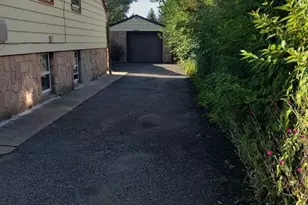 85 Linden Ave, Elmwood Park, NJ 07407 - Photo 20