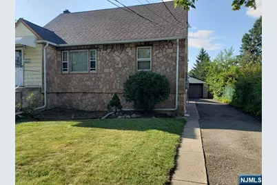 85 Linden Avenue, Elmwood Park, NJ 07407 - Photo 4
