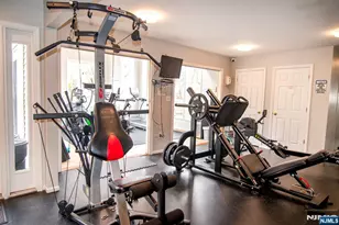 507 Windsor Dr 107, Palisades Park, NJ 07650 - Photo 20