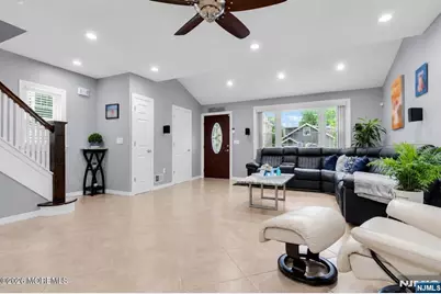 247 Post Avenue, Lyndhurst Township, NJ 07071 - Photo 6