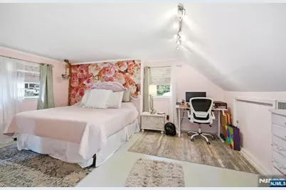 110 Truman Boulevard, Oakland, NJ 07436 - Photo 22