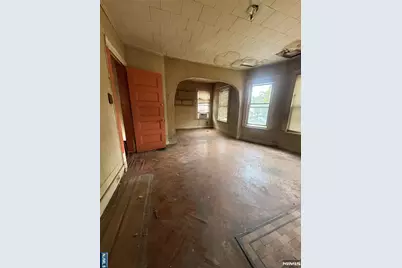 605 Park Avenue, East Orange, NJ 07017 - Photo 18