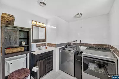 143 Grove Street, Bergenfield, NJ 07621 - Photo 32