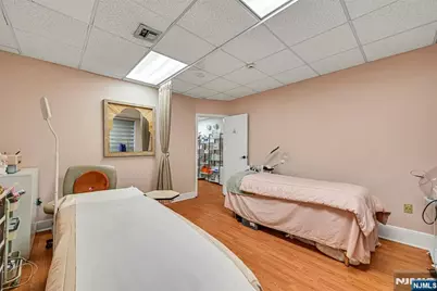 515 Main Street, Fort Lee, NJ 07024 - Photo 12