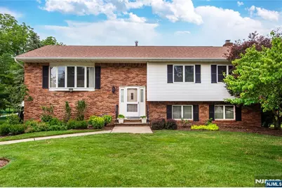 14 Hinchman Avenue, Wayne, NJ 07470 - Photo 1
