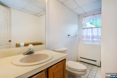 14 Hinchman Avenue, Wayne, NJ 07470 - Photo 18