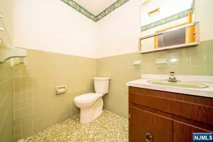 20 Lafayette St, Little Ferry, NJ 07643 - Photo 14