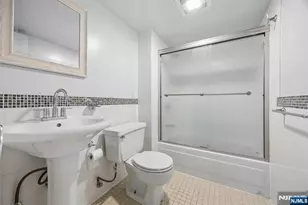 47 Kearney St, Lyndhurst Township, NJ 07071 - Photo 26