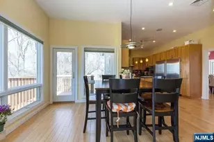 192 Stonehurst Dr, Tenafly, NJ 07670 - Photo 10