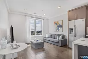 6401 Park Ave 401, West New York, NJ 07093 - Photo 1