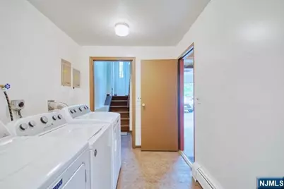 44 Newcomb Road 1 Fl #1 FL, Tenafly, NJ 07670 - Photo 14