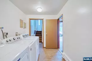 44 Newcomb Road 1 Fl, Tenafly, NJ 07670 - Photo 14