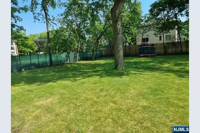 44 Newcomb Road 1 Fl #1 FL, Tenafly, NJ 07670 - Photo 18
