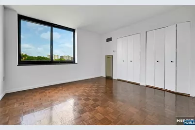 1512 Palisade Avenue 5B #5B, Fort Lee, NJ 07024 - Photo 14