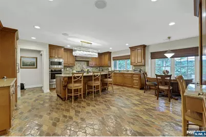 245 Allison Court, Englewood, NJ 07631 - Photo 10