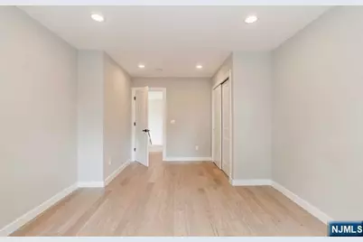 66 E Gramercy Place, Glen Rock, NJ 07452 - Photo 22