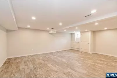 66 E Gramercy Place, Glen Rock, NJ 07452 - Photo 34