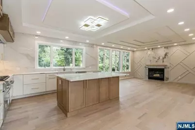 66 E Gramercy Place, Glen Rock, NJ 07452 - Photo 10