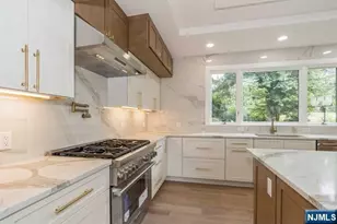 66 E Gramercy Pl, Glen Rock, NJ 07452 - Photo 8