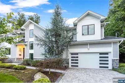 55 Cedar Street, Cresskill, NJ 07626 - Photo 4