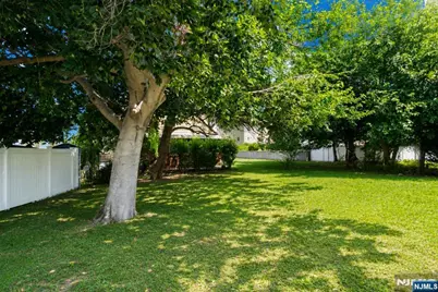 76 Niehaus Avenue, Little Ferry, NJ 07643 - Photo 28