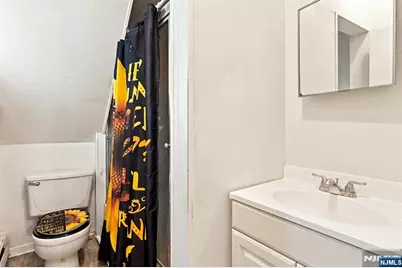 39 Hillman Street, Paterson, NJ 07522 - Photo 10