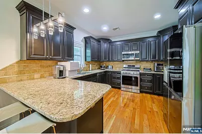 17 E Fairmount Avenue, Maywood, NJ 07607 - Photo 8