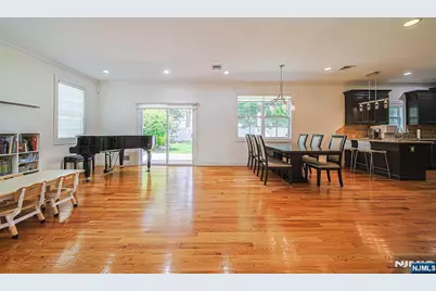 17 E Fairmount Avenue, Maywood, NJ 07607 - Photo 6