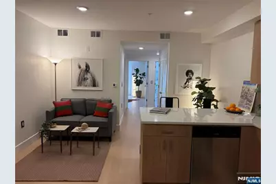 627 Valley Road C #C, Montclair, NJ 07043 - Photo 4