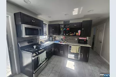 657 Broad Street, Clifton, NJ 07013 - Photo 4
