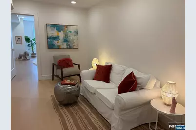 627 Valley Road F #F, Montclair, NJ 07043 - Photo 2